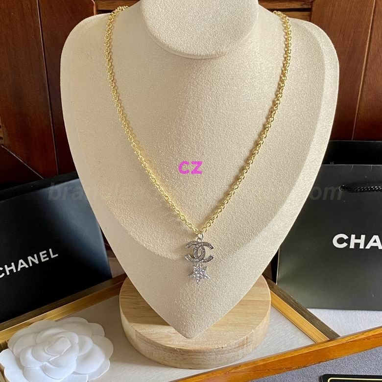 Chanel Necklaces 290